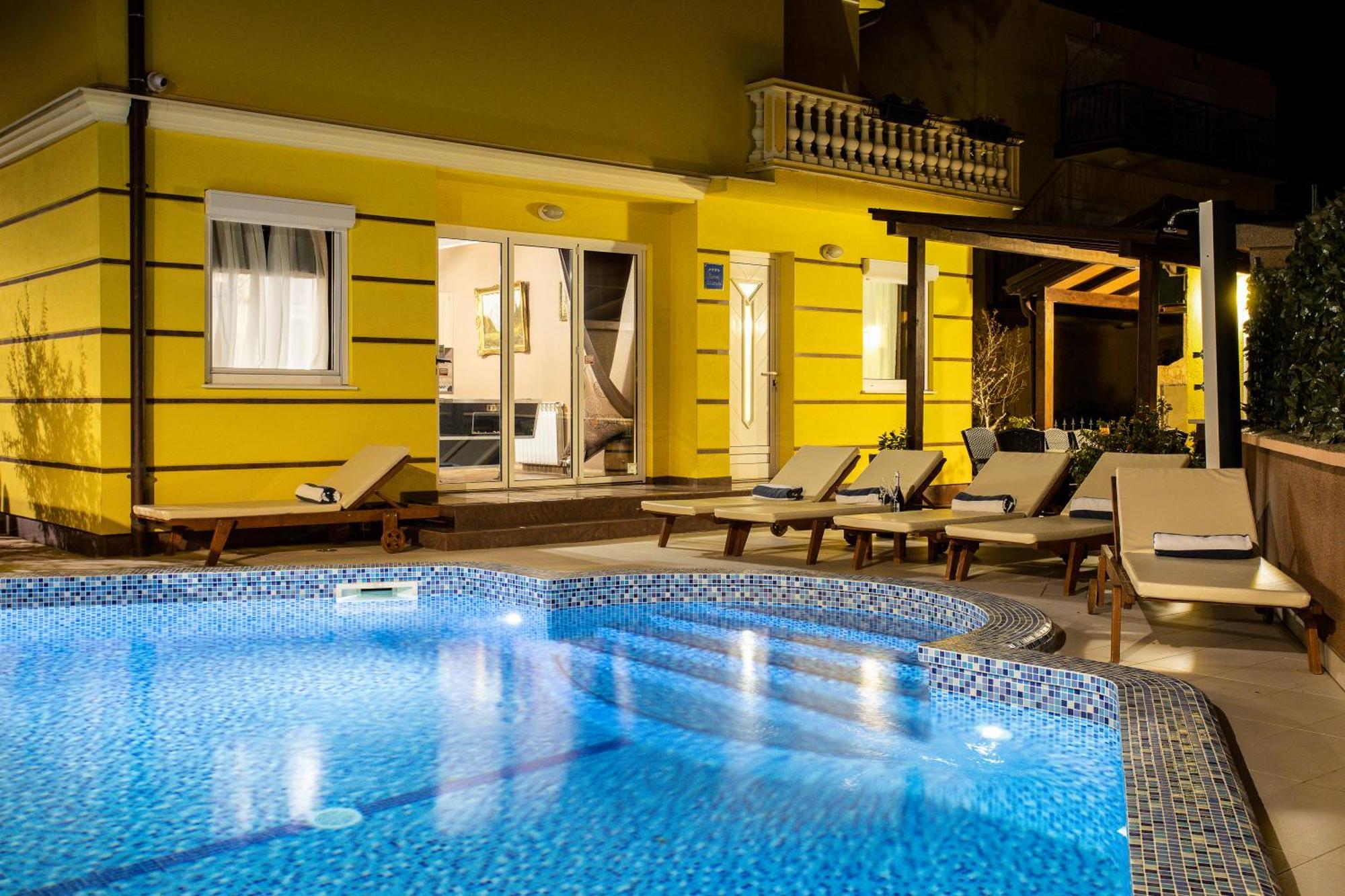 Villa Anitea Пула Екстериор снимка