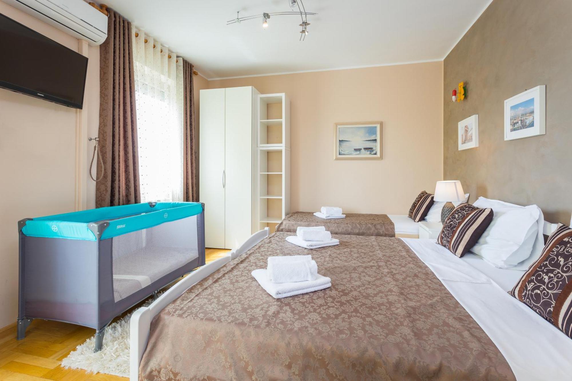 Villa Anitea Пула Екстериор снимка